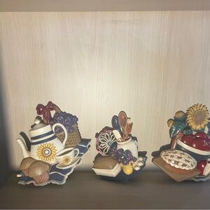 Ceramic Kitchen Decor Trio with Sunflower & Fruit Motifs